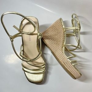 NWOB Marc Fisher Zesty Gold Espadrille Wedge Platform Sandal Size 9